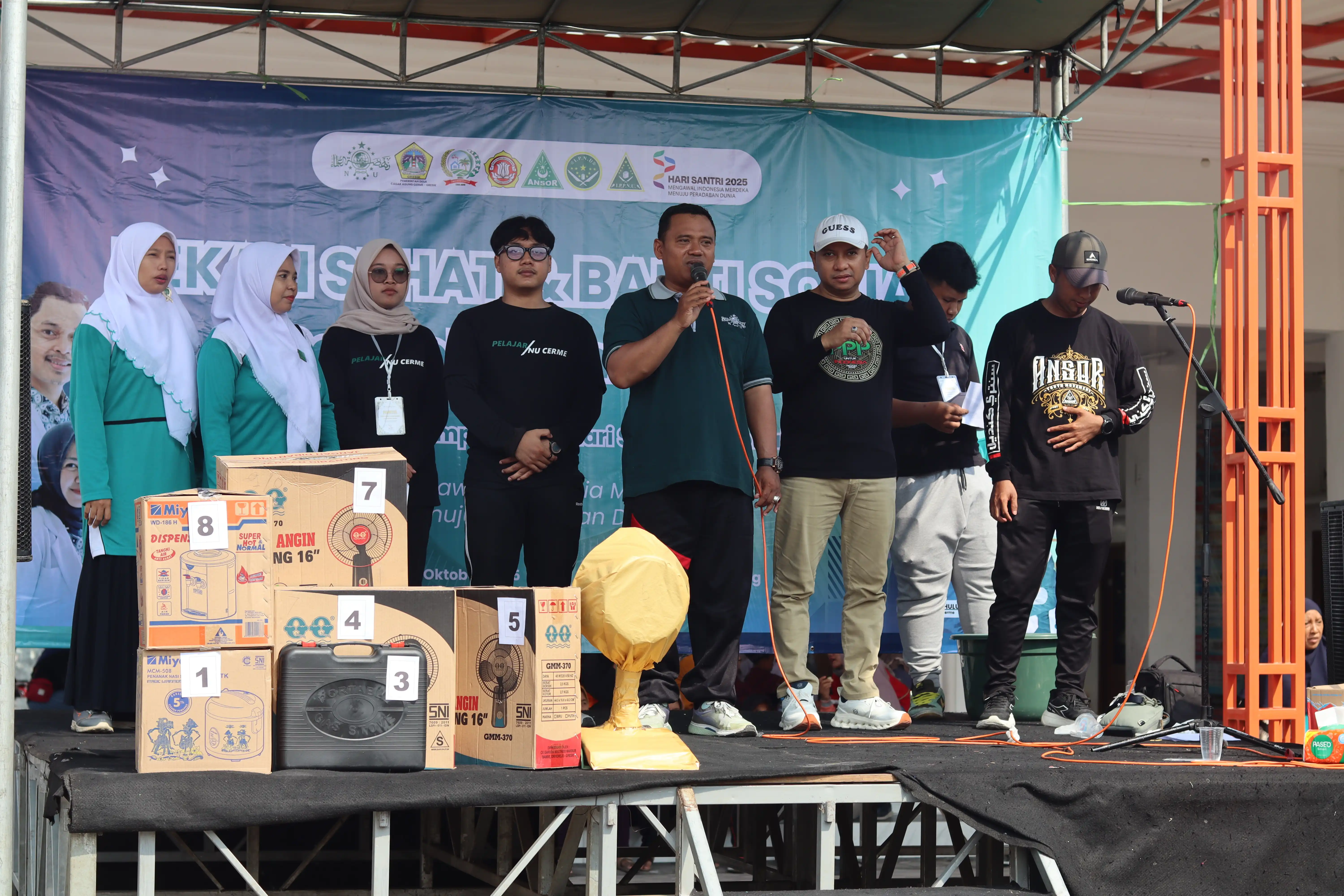 Peringati Hari Santri Nasional 2025, Desa Cagak Agung Gelar Pekan Sehat, Bakti Sosial, hingga Lomba Kreativitas Anak